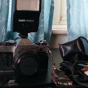 Canon camera AE-1